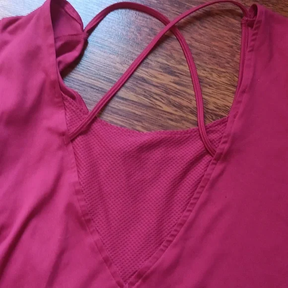 Puma top - Picture 7 of 7